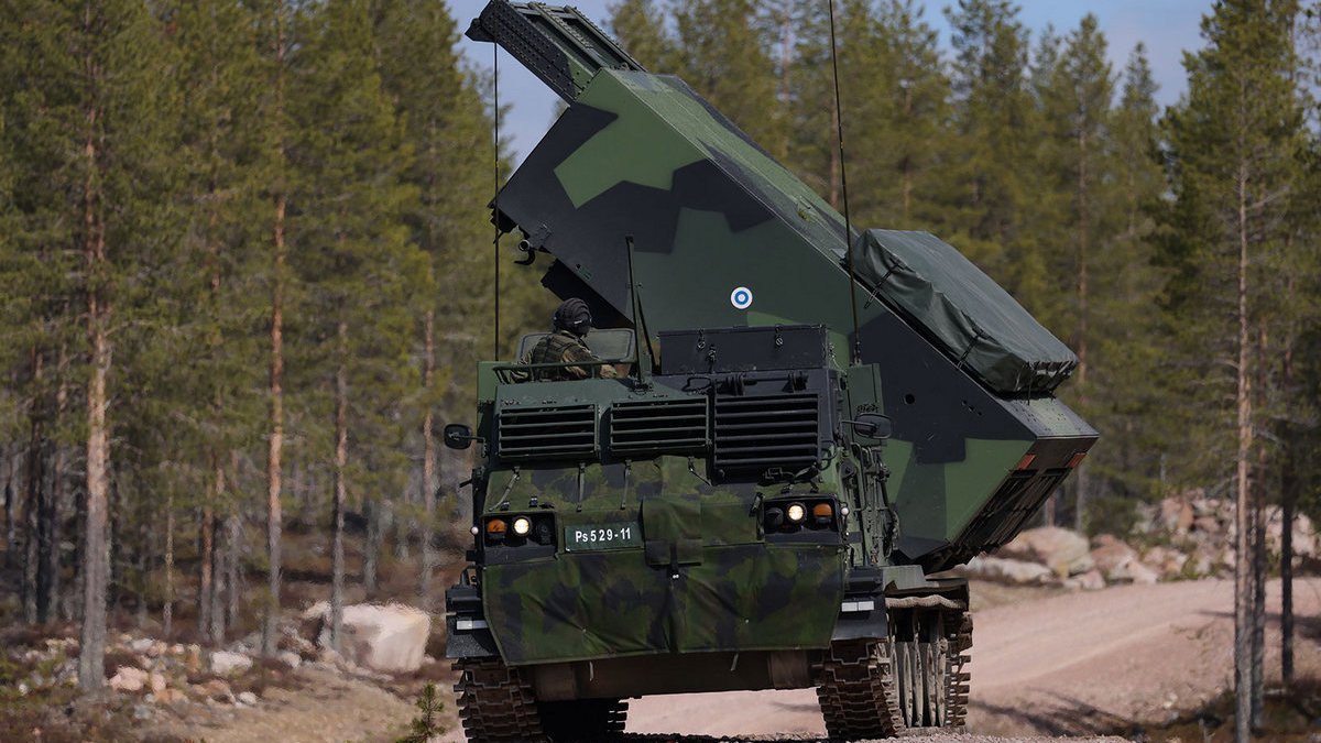 Великобритания передаст Украине ракетные комплексы M270