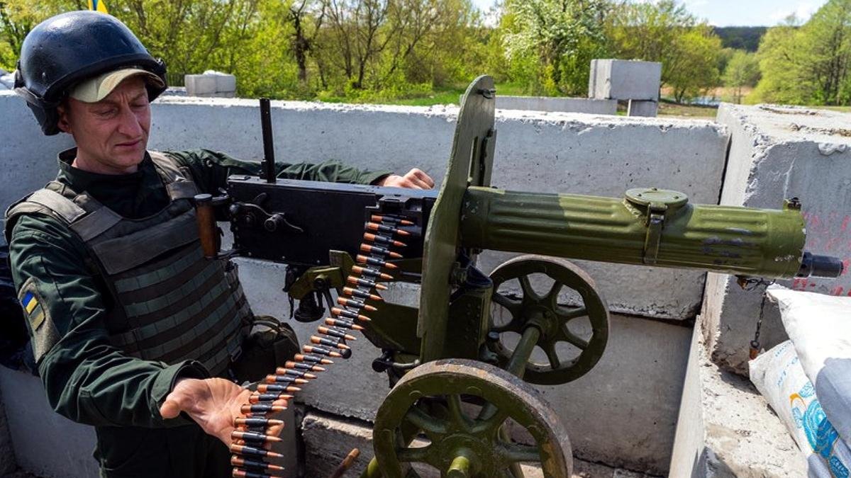 Чому на озброєнні української армії досі є 100-річні кулемети
