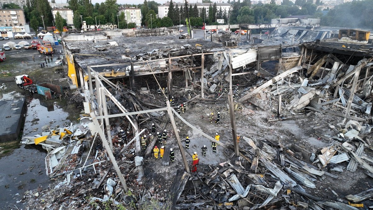 Ракетний удар по ТРЦ у Кременчуці: кількість загиблих зросла до 18