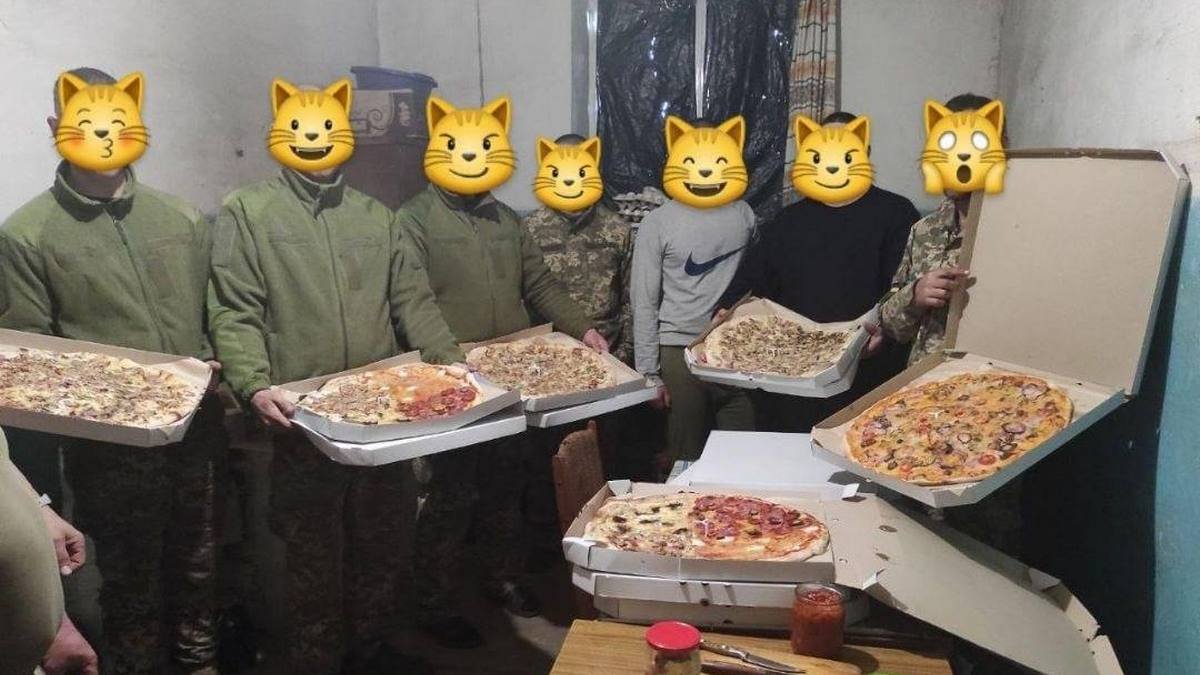 «На войне мы все стали фаталистами»: как харьковский журналист стал волонтёром и кормит пиццой военных