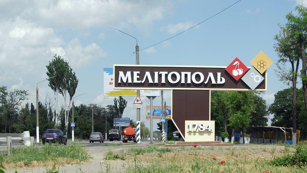 Оккупанты угрожают подорвать инфраструктуру Мелитополя в случае отступления