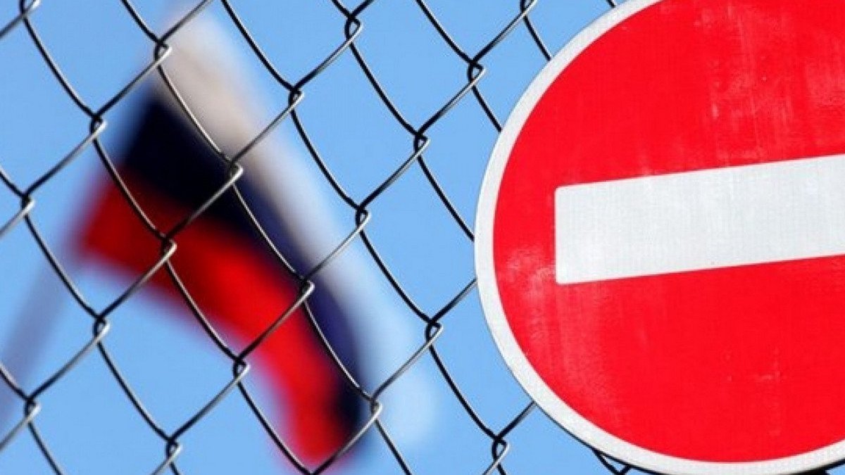 Яка ситуація з блокуванням російських активів за кордоном та передачею їх Україні