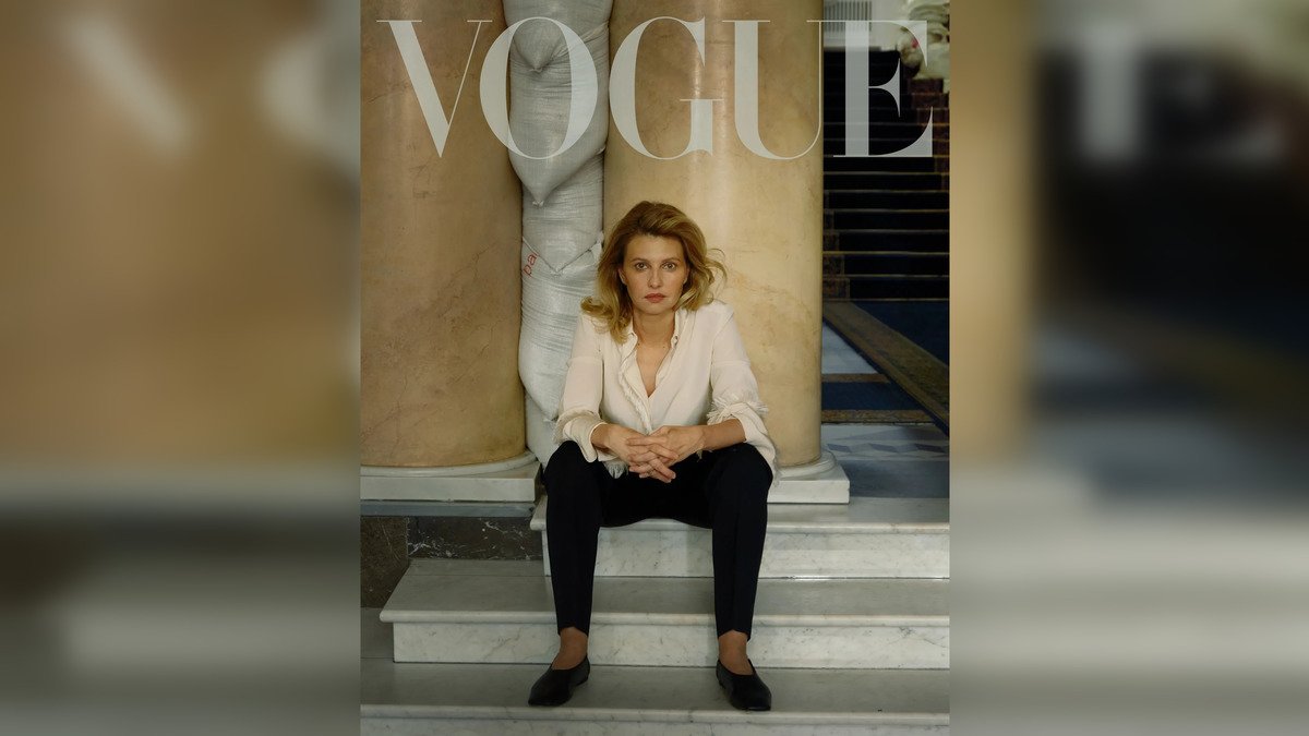Суперечки навколо фото Олени Зеленської на обкладинці Vogue запустили флешмоб #sitlikeagirl: про що він та хто з зірок приєднався