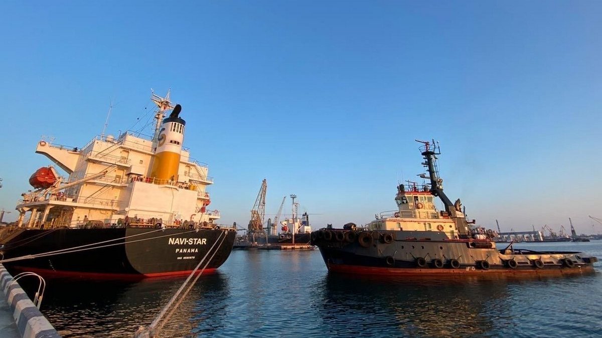 З українських портів вирушили три судна з кукурудзою