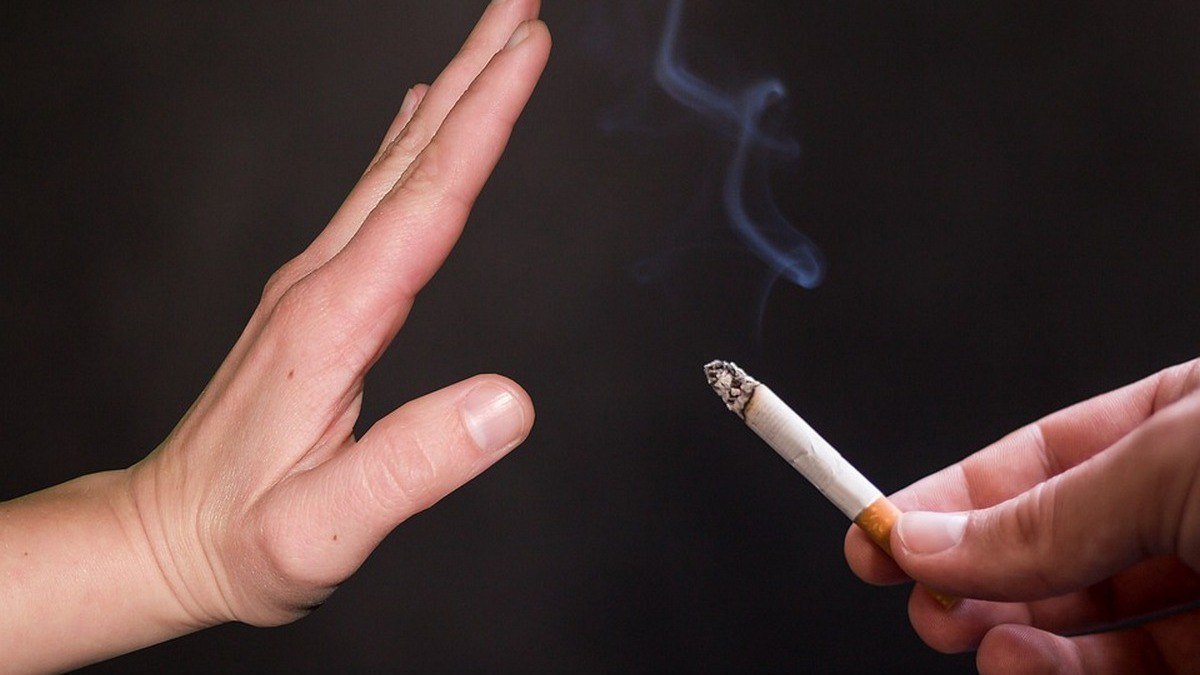 В Україні позбавили ліцензії виробника сигарет з Дніпропетровщини: як він пов’язаний з депутатами