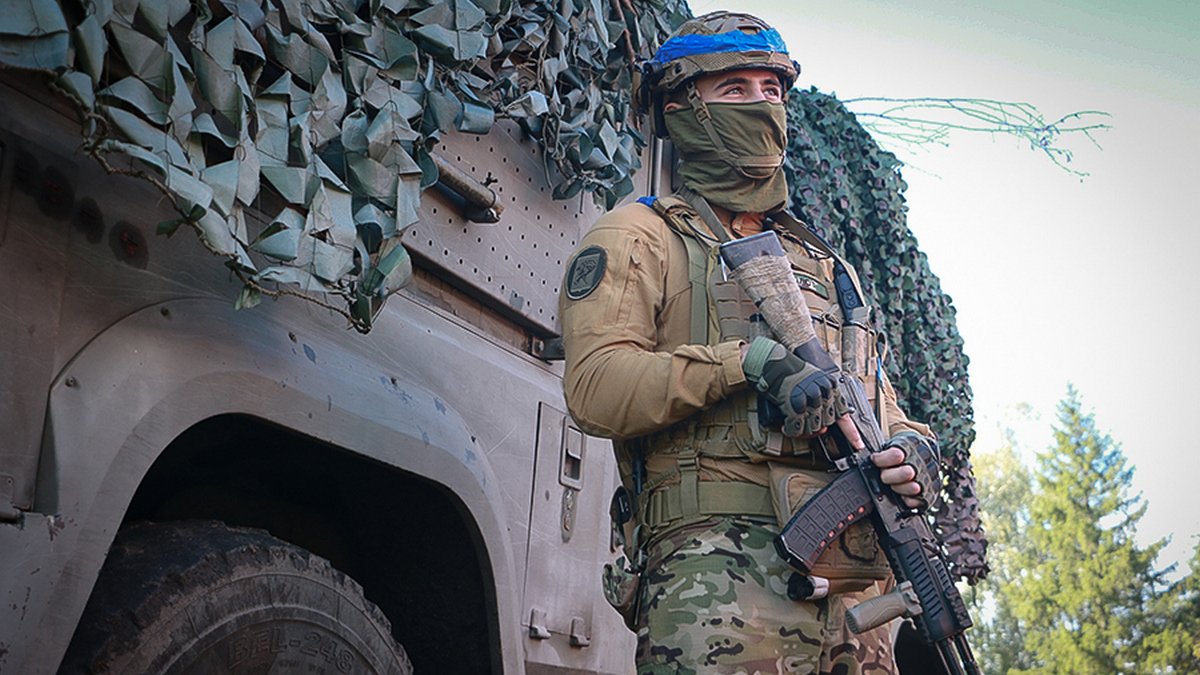 Українські військові розповіли про ситуацію у звільненій Козачій Лопані