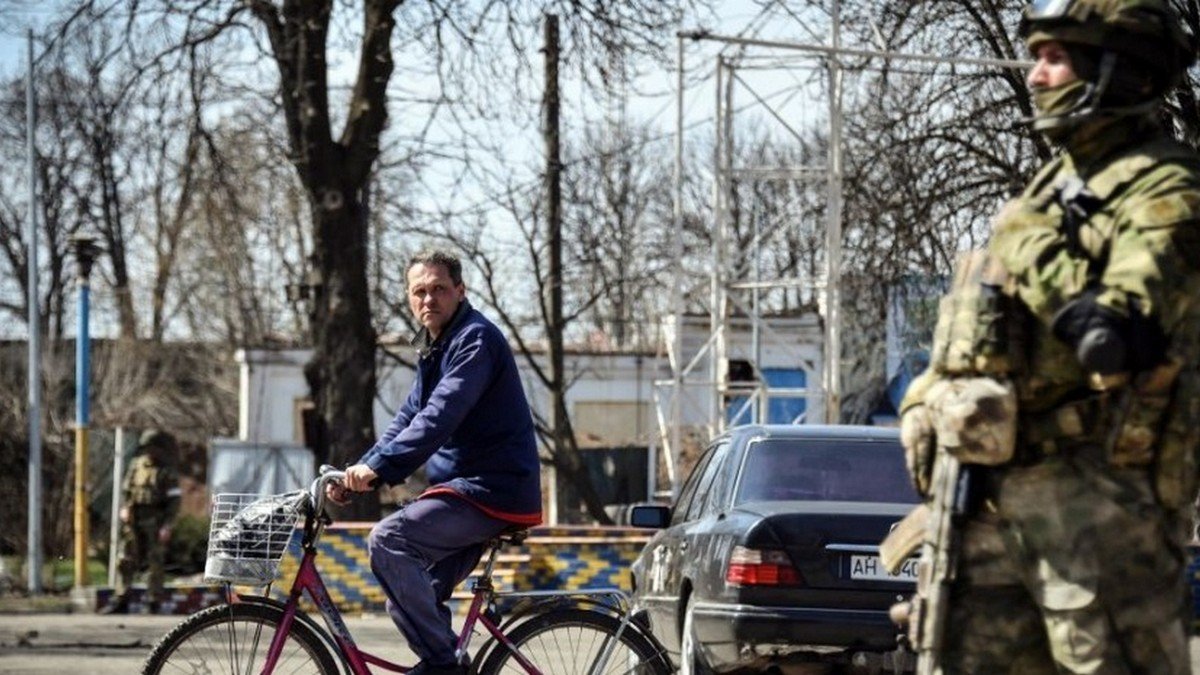 Окупанти хапають чоловіків на окупованих територіях України: як протидіяти "мобілізації"