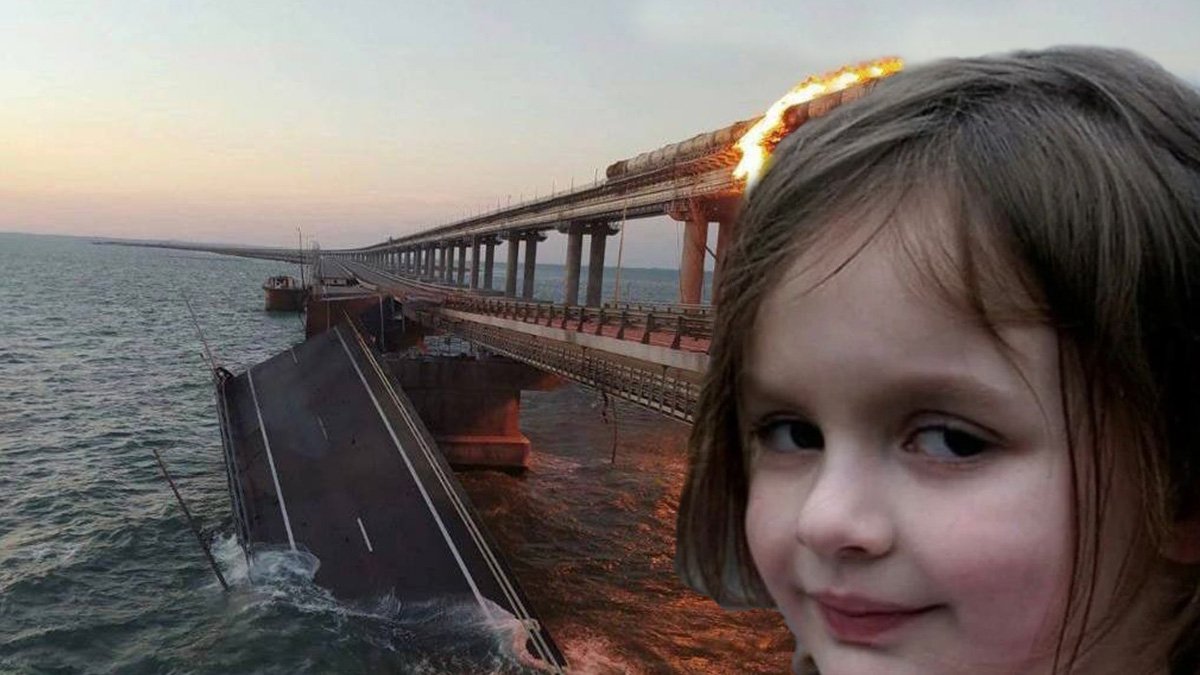 Кримський міст палає: реакція соцмереж та меми