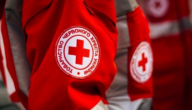 Красный Крест продолжает работу в Украине, — опровергаем фейк