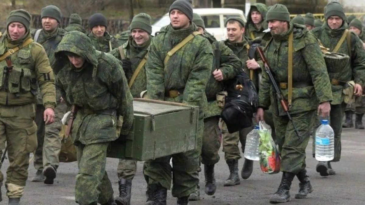 Росіяни продовжують шукати "добровольців", попри завершення мобілізації - Генштаб