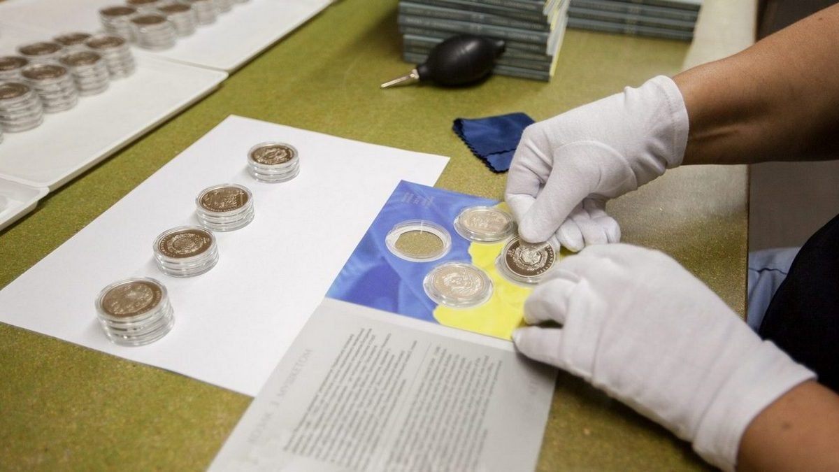 В Україні випустили нову пам'ятну монету: як вона виглядає і кому присвячена