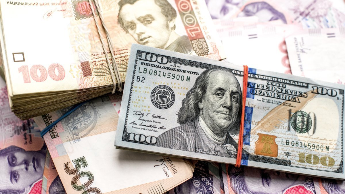 Євро виріс у ціні, скільки коштує долар? Курс валют в Україні на 23 листопада