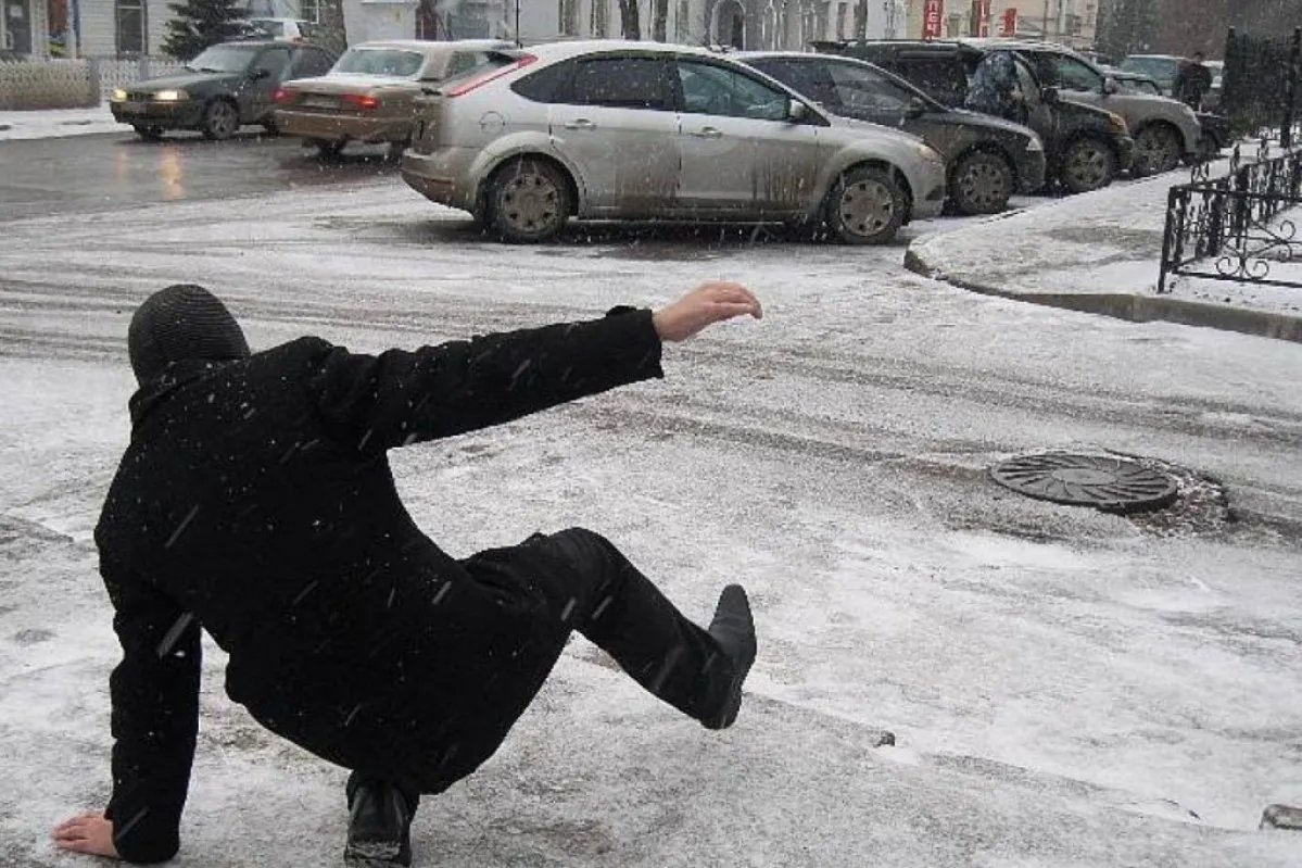 Слизько та вітряно: прогноз погоди в Україні 2 грудня