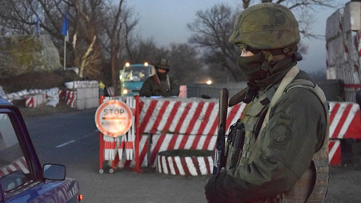 Продолжат ли вручать повестки на блокпостах в Украине: ответ МВД