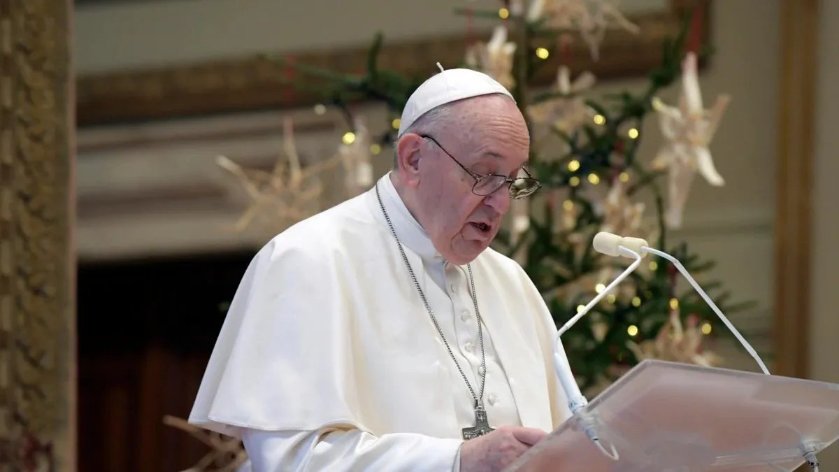 Папа Римський закликав вірян заощадити на Різдві та допомогти Україні