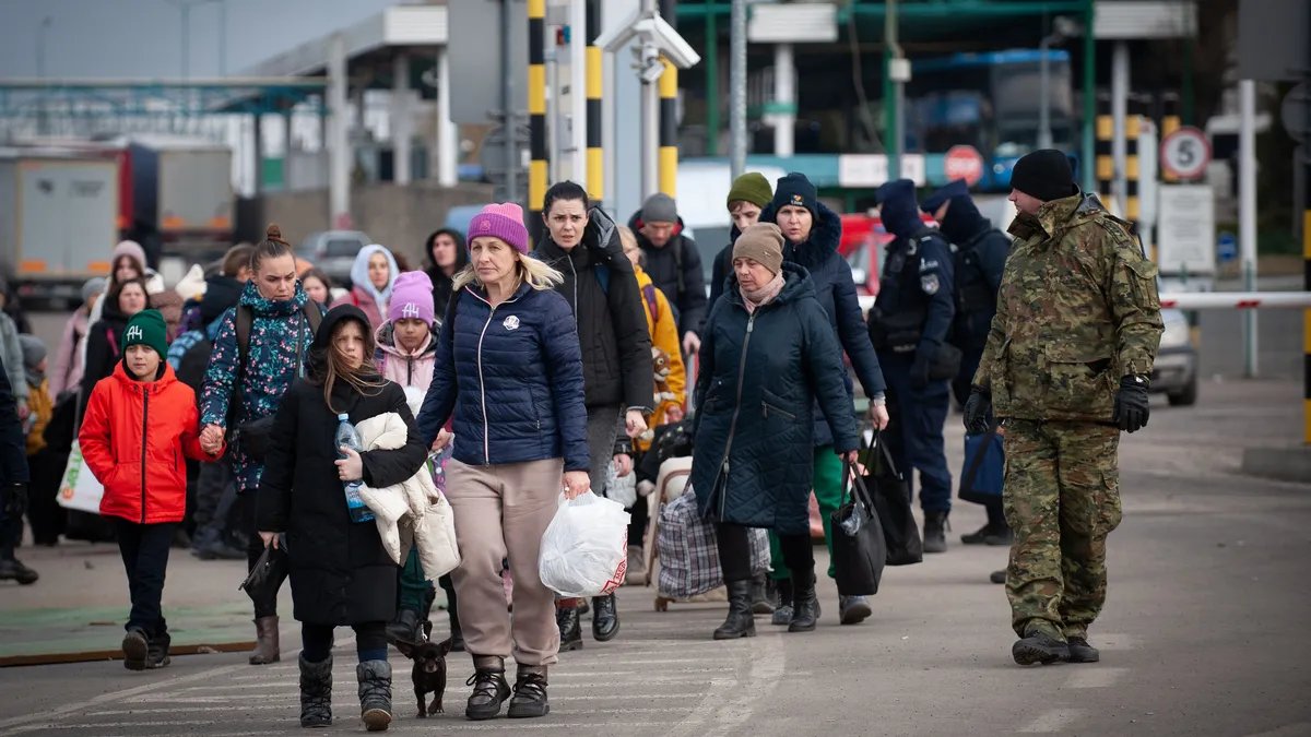 Почему украинцы массово возвращаются из Польши — мнение эксперта