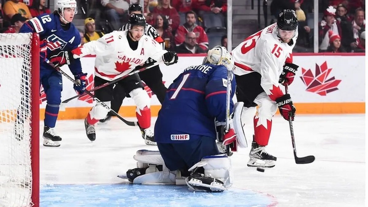 Сборная Канады стала вторым финалистом молодёжного чемпионата мира по хоккею