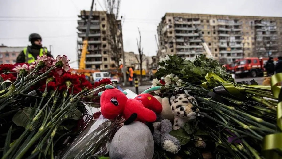 Из-под завалов многоэтажки в Днепре извлекли тело ещё одного погибшего ребёнка