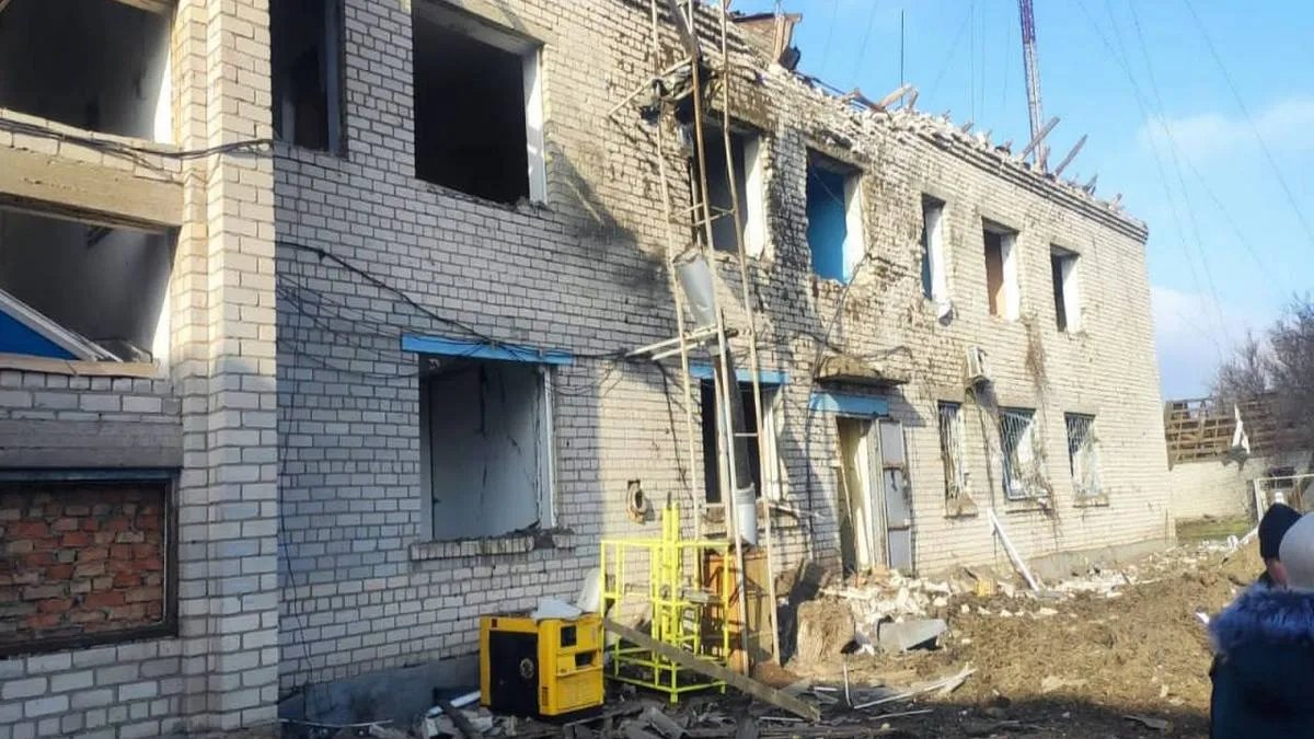 Ракета россиян попала в сельсовет в Херсонской области — погиб человек