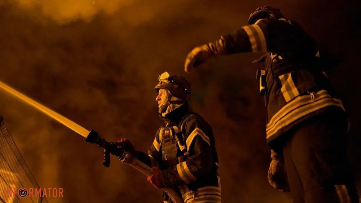 Россияне хаотически обстреляли Херсон, возникли пожары: что известно