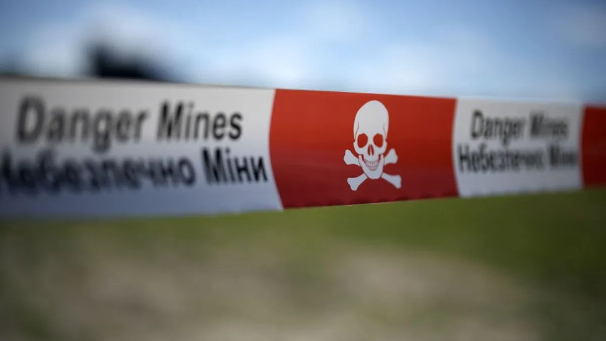 Трагедия в Изюме: семь подростков подорвались на противопехотной мине