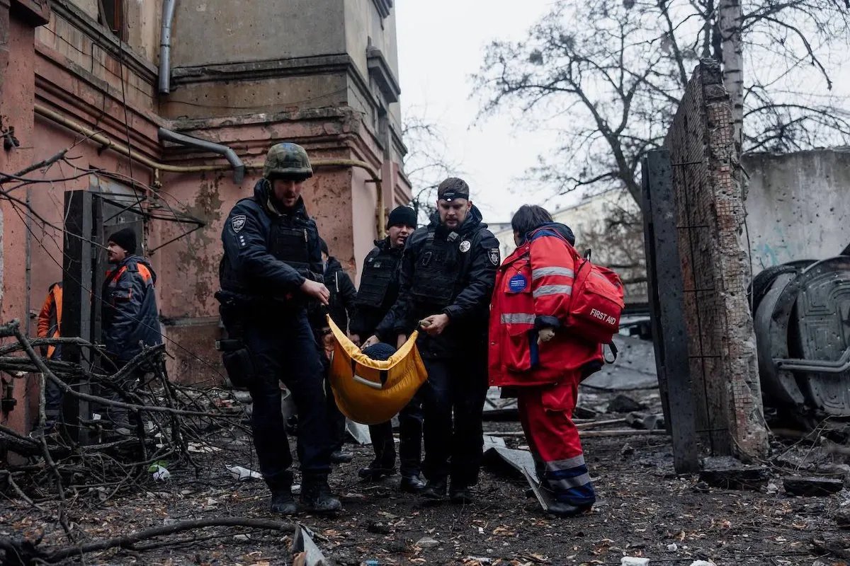 Одна из ракет попала в жилой дом в Харькове. Есть пострадавшие