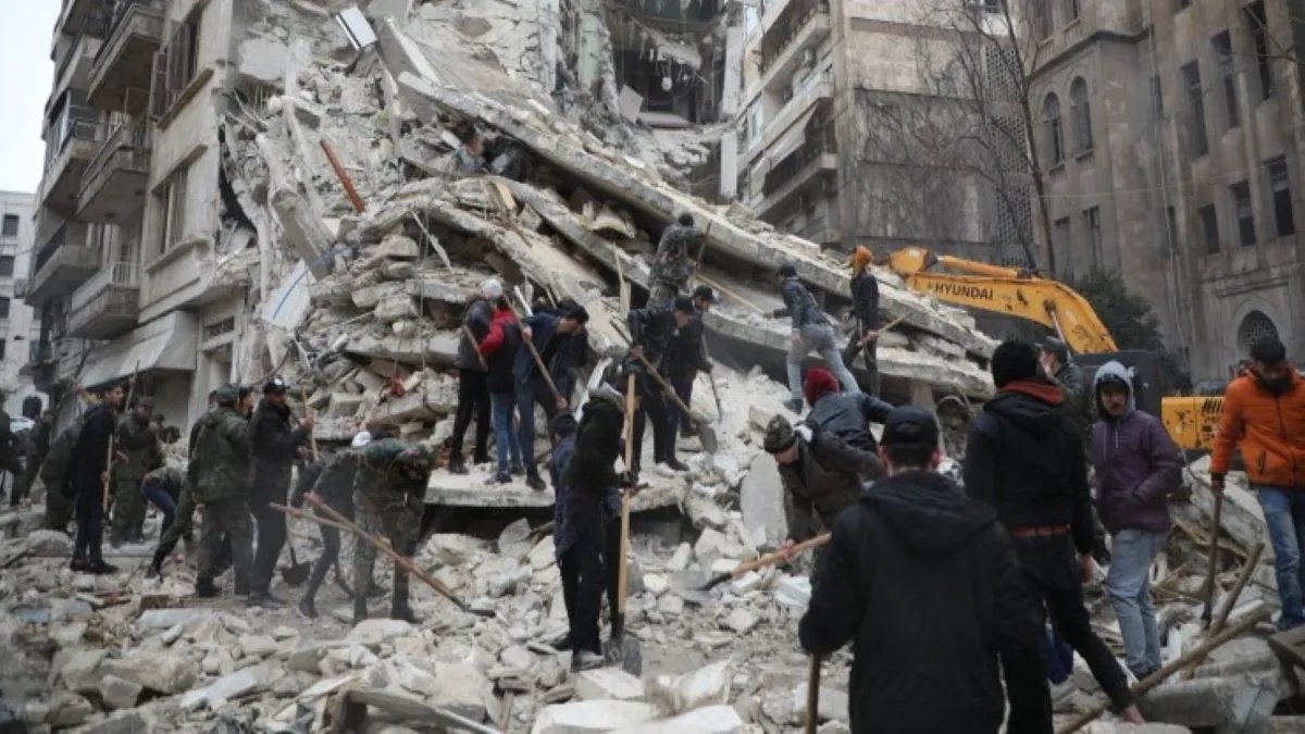 Від землетрусу загинуло понад 11 тисяч людей: кількість  жертв у Туреччині і Сирії зросла