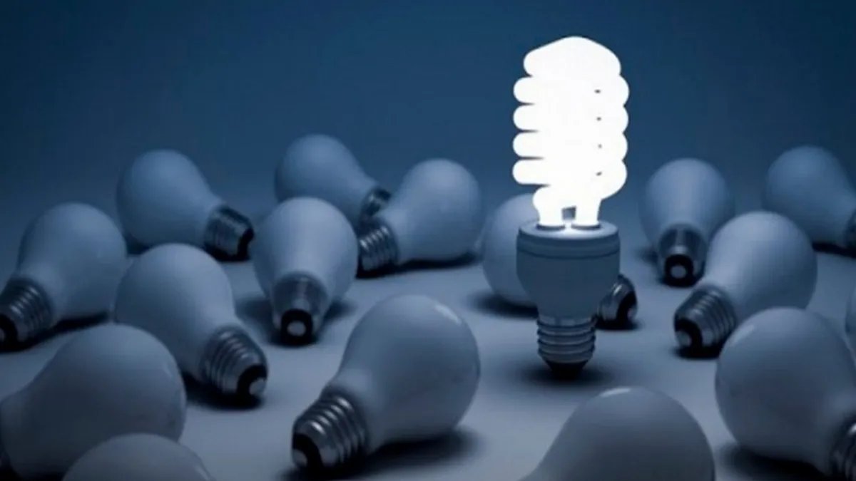 В скором времени доедут и до села: Укрпочта выдала уже 3 миллиона LED-ламп по общей программе с ЕС