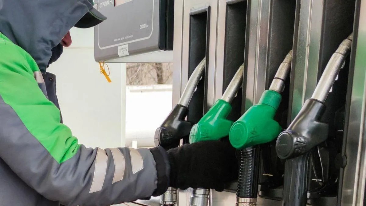 Чи варто накопичувати талони: як будуть змінюватися ціни на бензин, дизель та автогаз в Україні