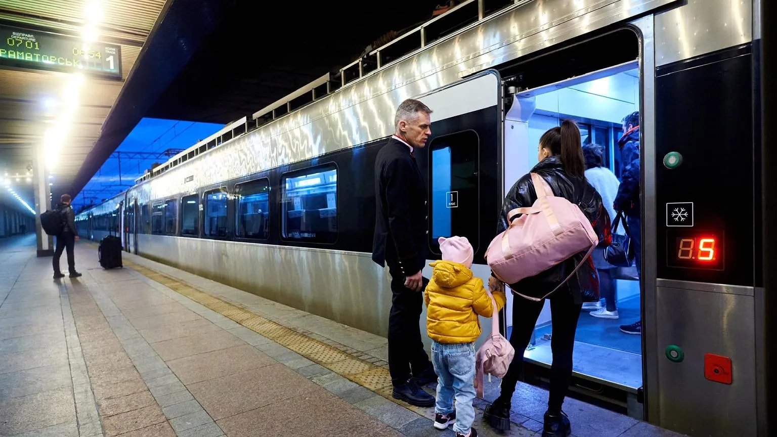«Укрзалізниця» запустила два поезда в Польшу из Харькова и Киева