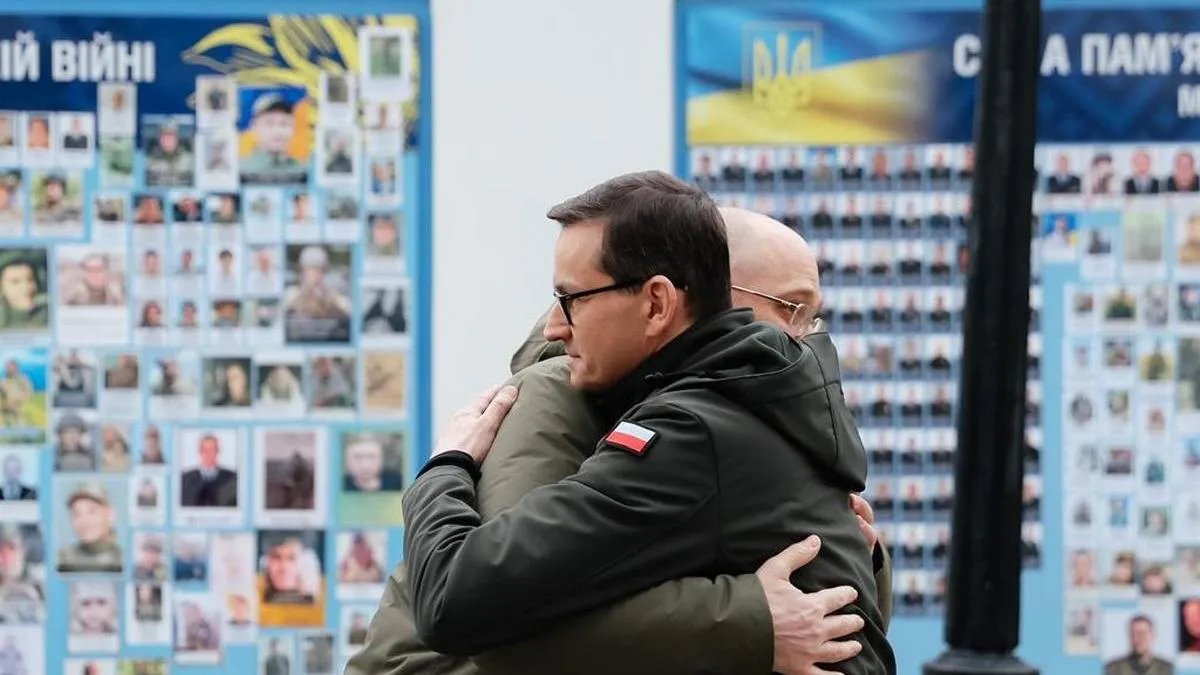 Прем'єр Польщі приїхав до Києва у річницю повномасштабного вторгнення росії