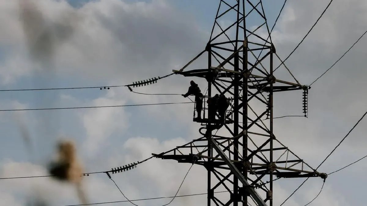 В Украине снова могут выключать электричество: в ДТЭК назвали причину