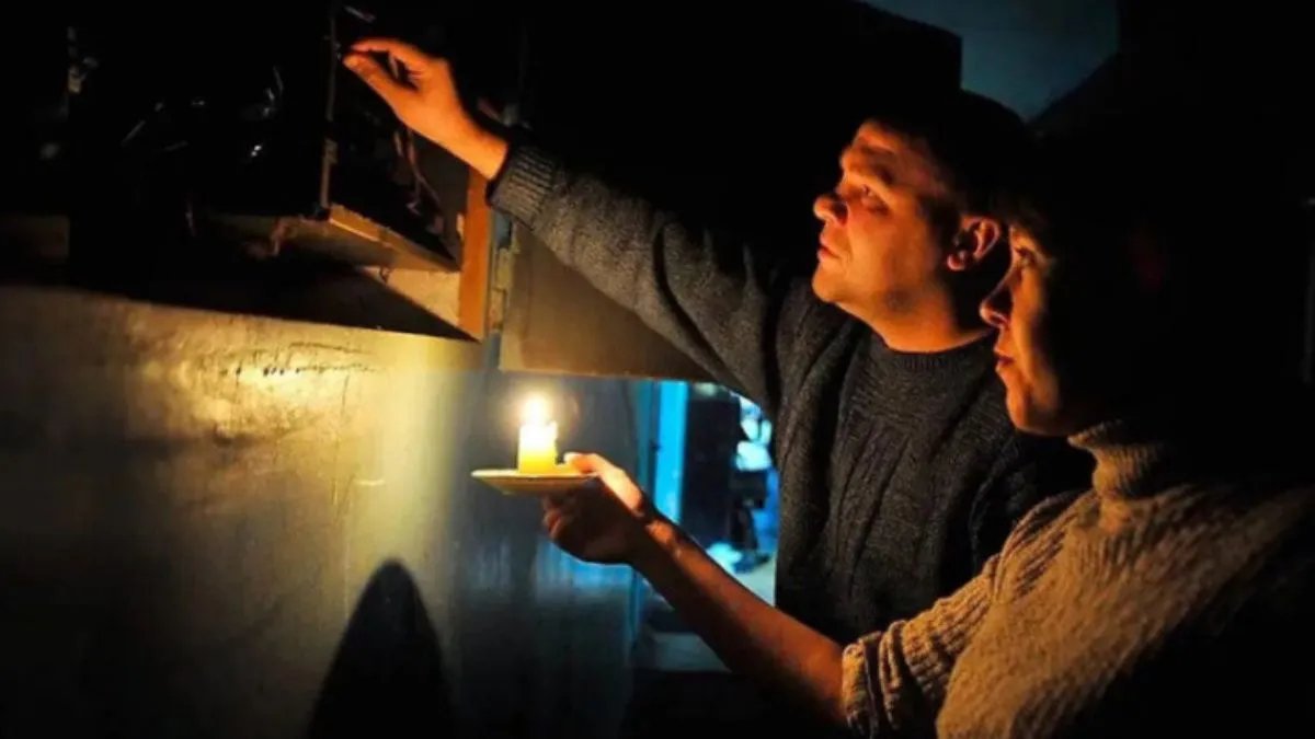 В Севастополе тьма: половина города осталась без электричества — причины