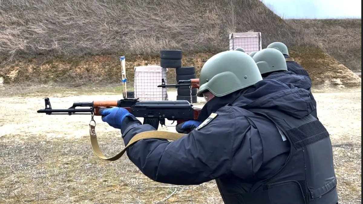 Как готовят новобранцев для фронта: штурмовая бригада "Лють" показала видео с полигона