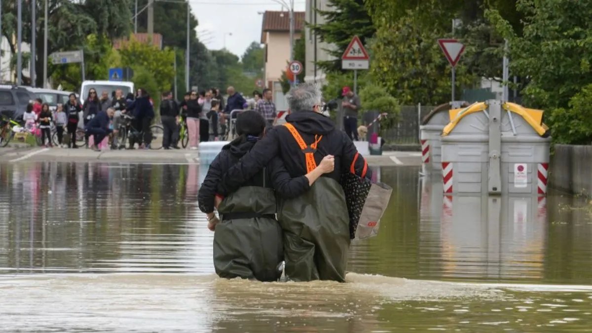 Италия идет под воду: в стране есть погибшие