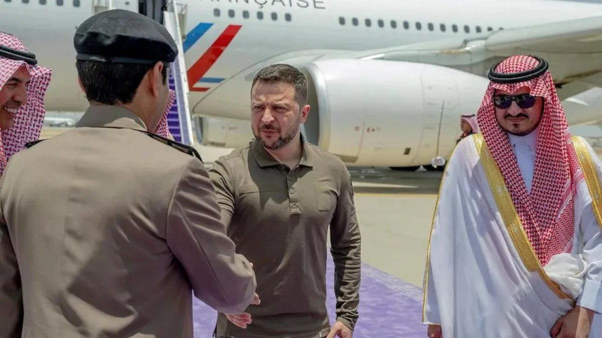 Президент Володимир Зеленський вітає посадовців Саудівської Аравії