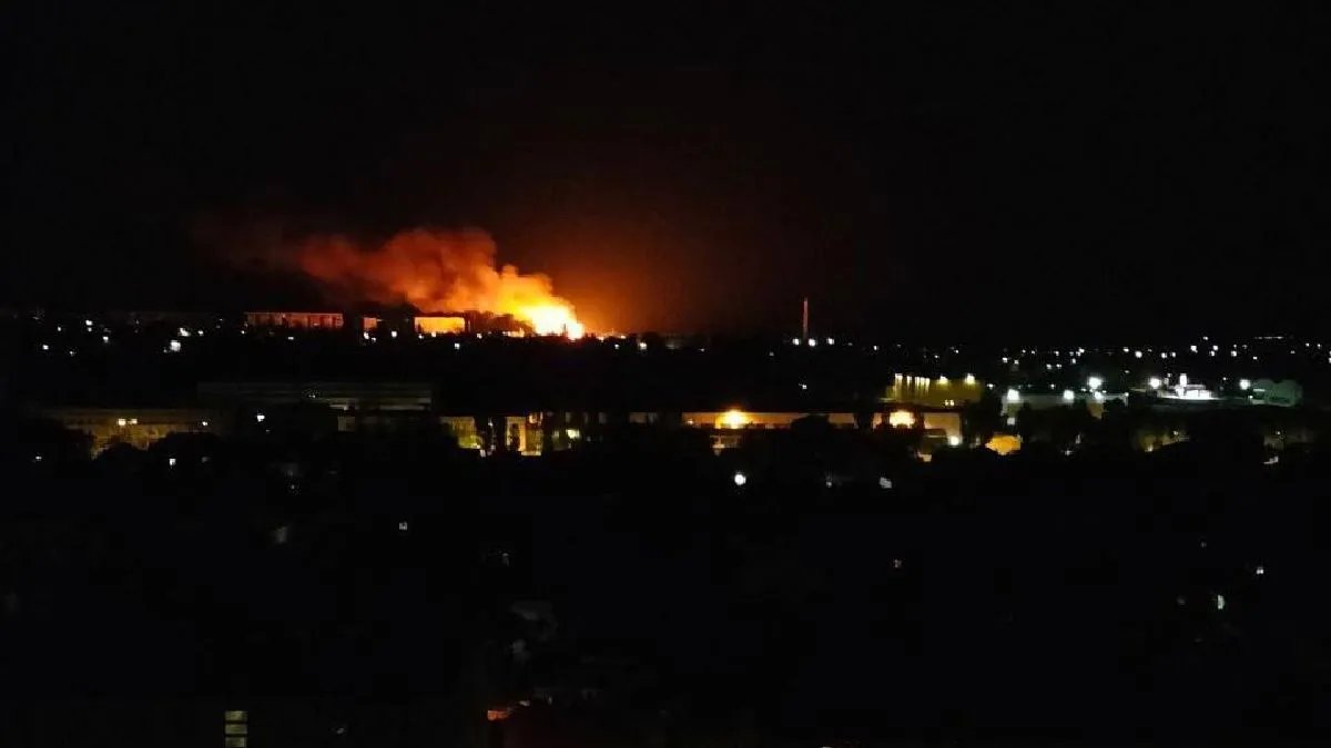 Взрыв и пожар в Бердянске
