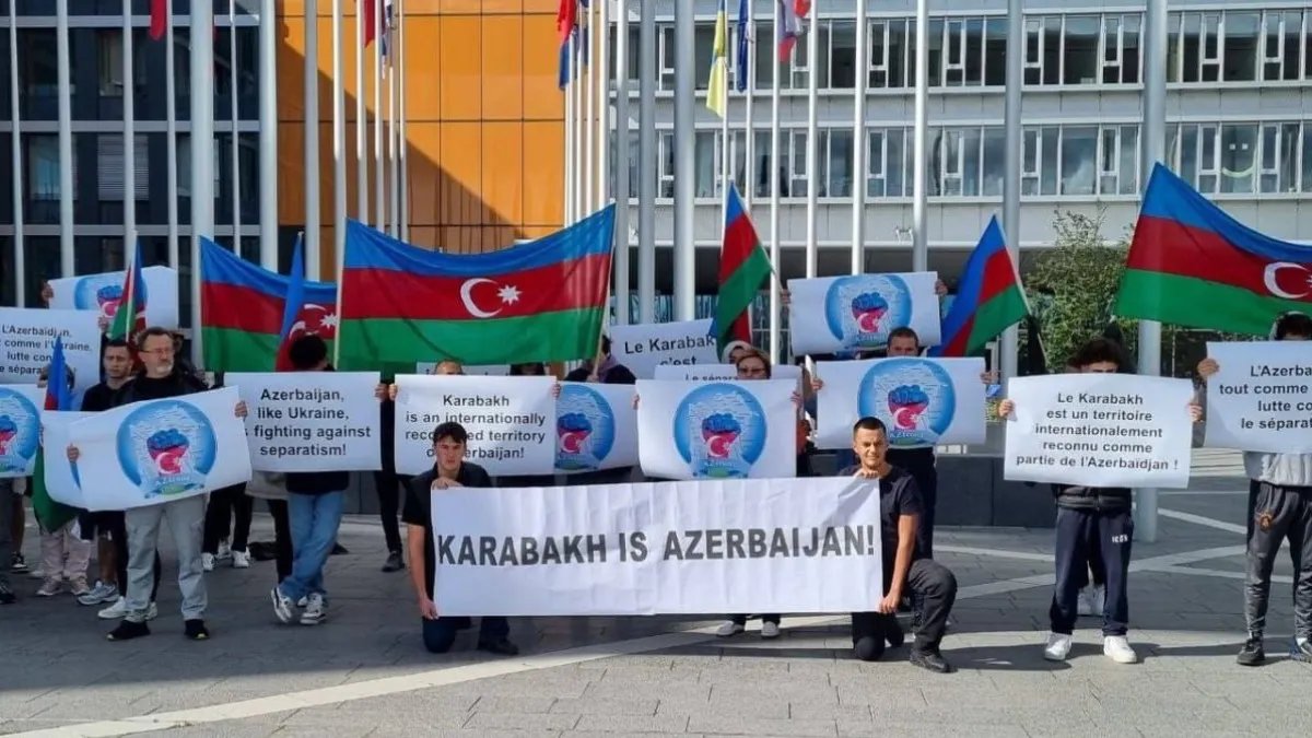 Акція на підтримку Азербайджану  під стінами Європарламенту