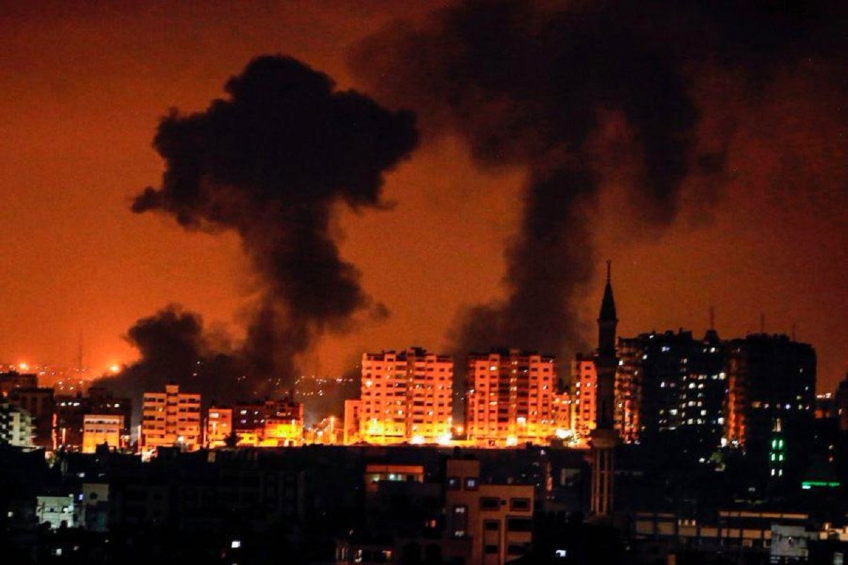 Ізраїль продовжує бомбити сектор Гази