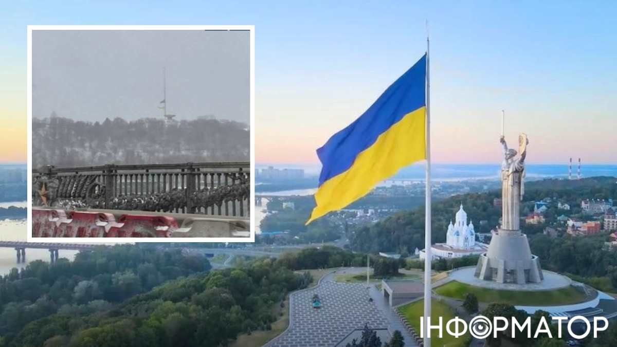 В Киеве ветер разорвал пополам самый большой флаг страны: могло ли полотно выдержать
