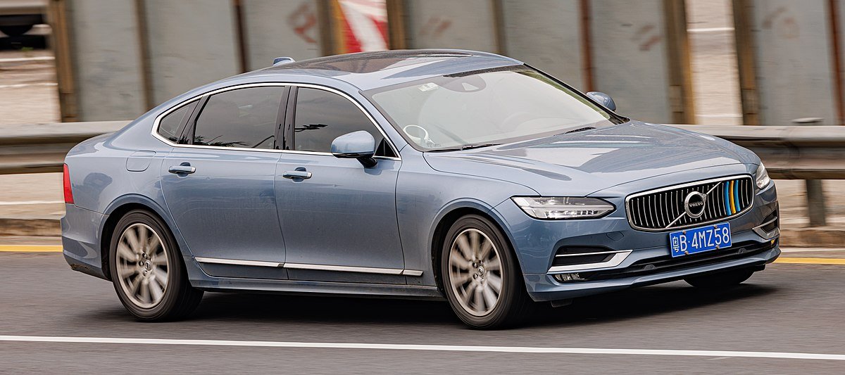 Volvo S90 майже як у депутатки Марини Порошенко