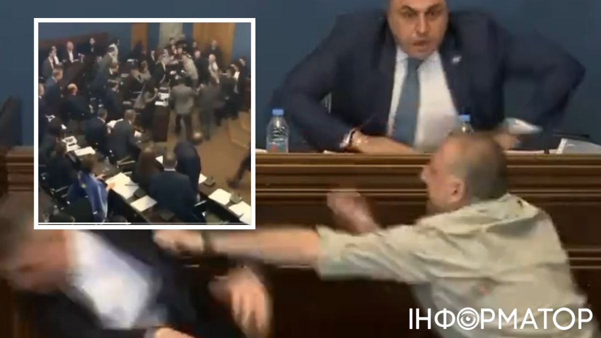 В парламенте Грузии во время рассмотрения скандального законопроекта избили депутата видео
