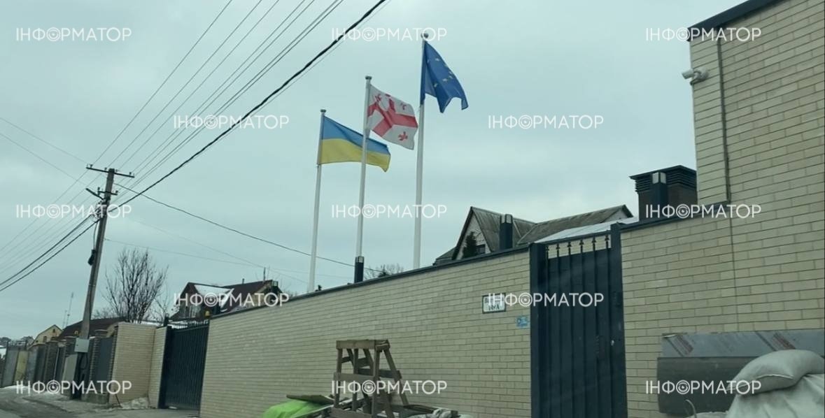 Так паркан маєтку виглядав раніше