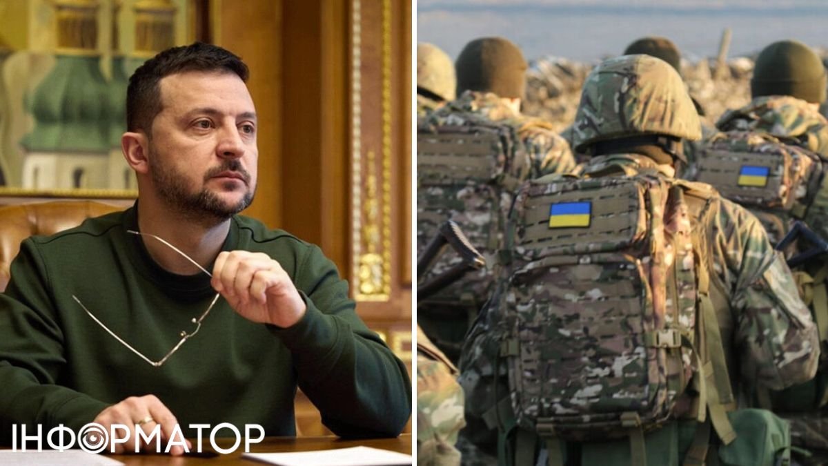 Зеленский продлил мобилизацию и военное положение в Украине