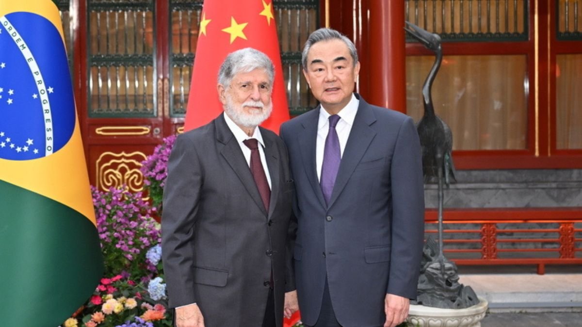 Китай и Бразилия предложили мирную конференцию с участием Украины и РФ