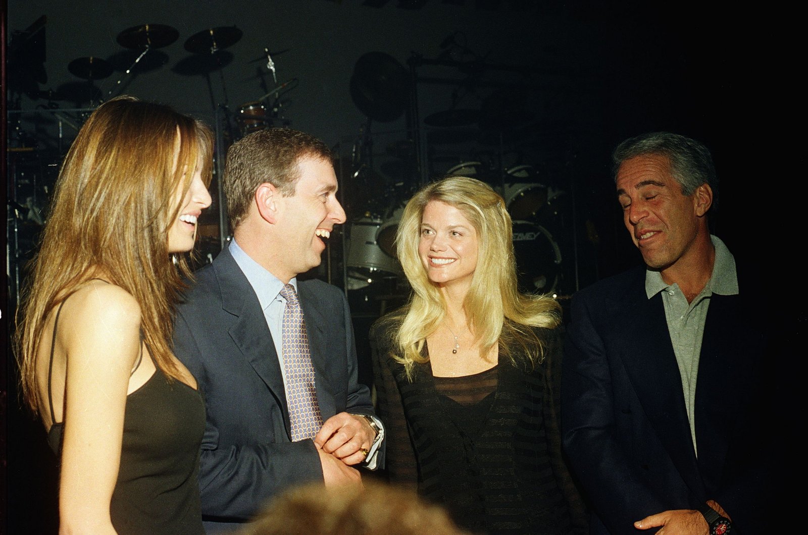 Меланія Трамп, принц Ендрю, Гвендолін Бек, Джеффрі Епштейн, 2000 рік. Фото: Getty Images