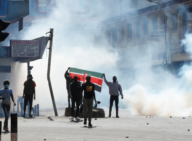Кенію охопили масові антиурядові протести: є загиблі, серед постраждалих сестра Обами 3