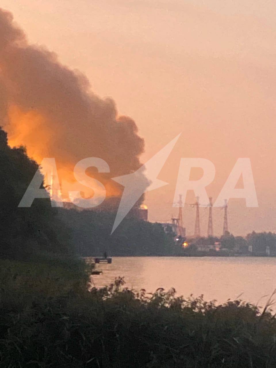 Ростовская область новочеркасская грэс. Грэс кашира градирни. Пожара на 3 энергоблоке берёзовской грэс. Атака беспилотников на каширскую грэс. Ростовская область новочеркасская грэс.