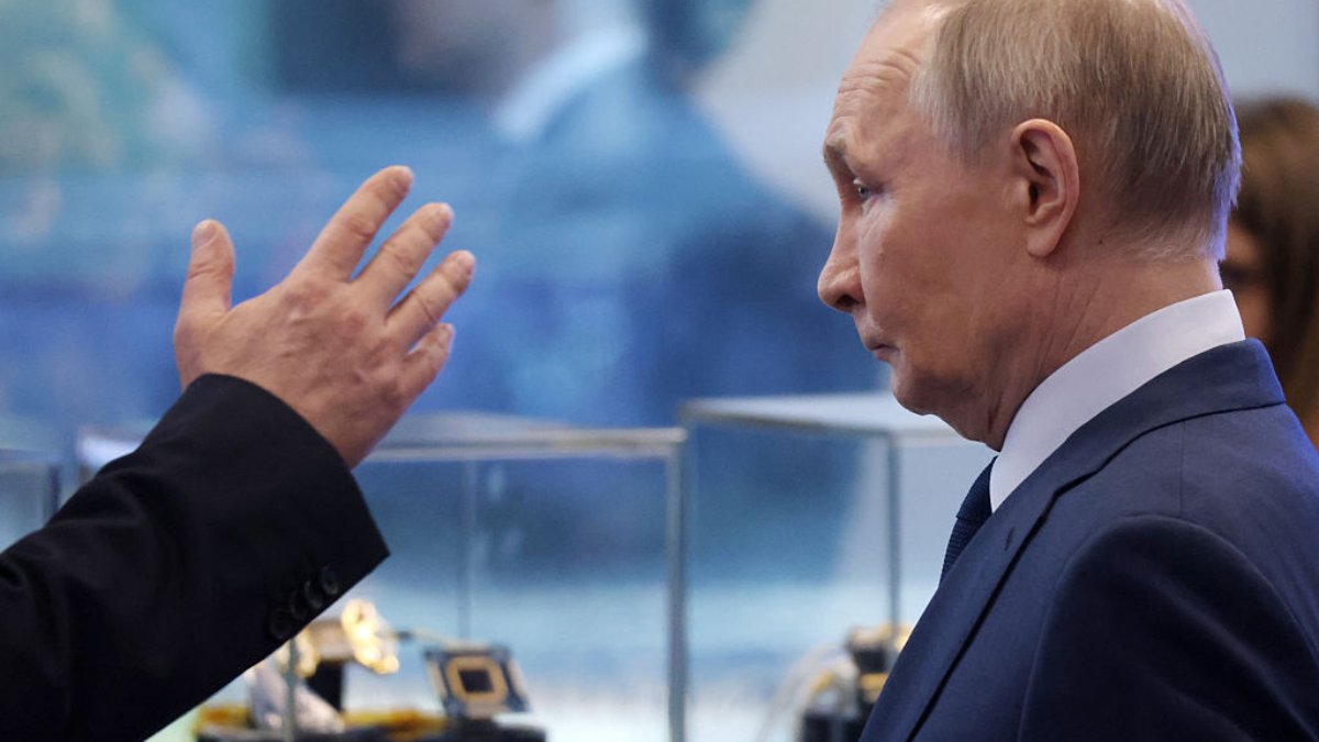 Putin's Fake Silence Ridiculed in Czech Republic and Britain - News Directory 3