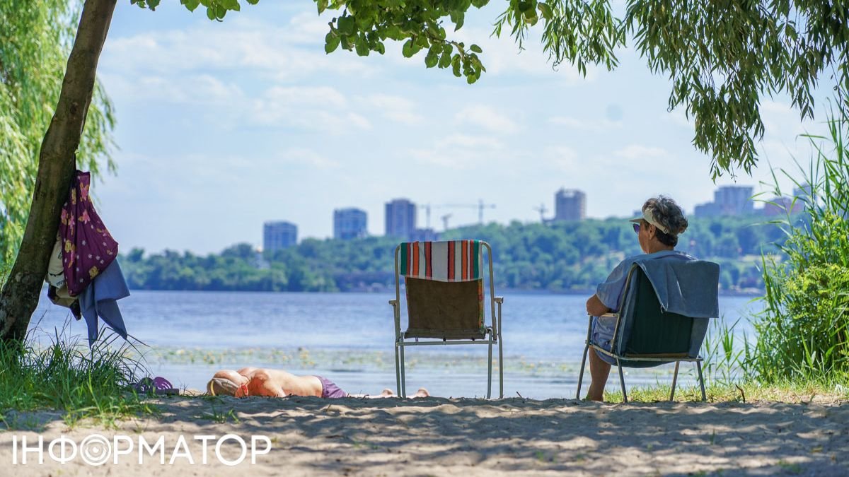 Паперова трудова книжка після 10 червня - що чекає на власників документів